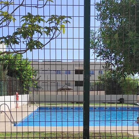 Habitaciones En Casa Compartida Retamar المرية المظهر الخارجي الصورة