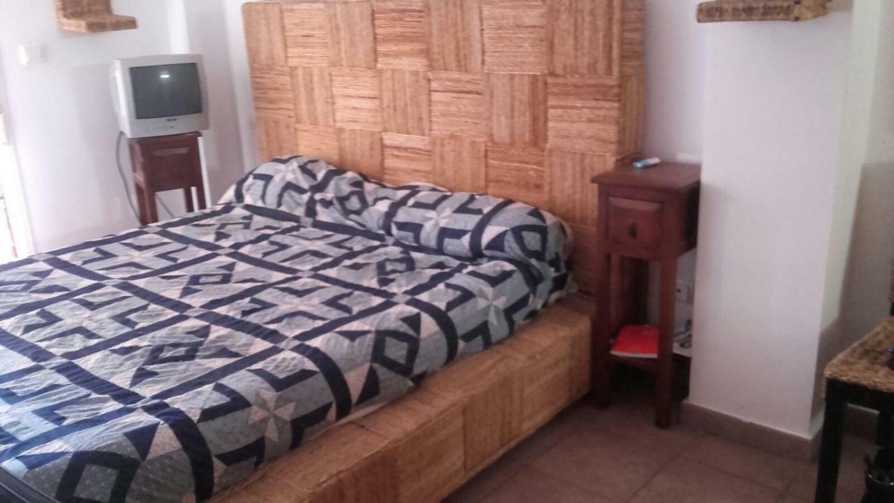 Habitaciones En Casa Compartida Retamar المرية المظهر الخارجي الصورة